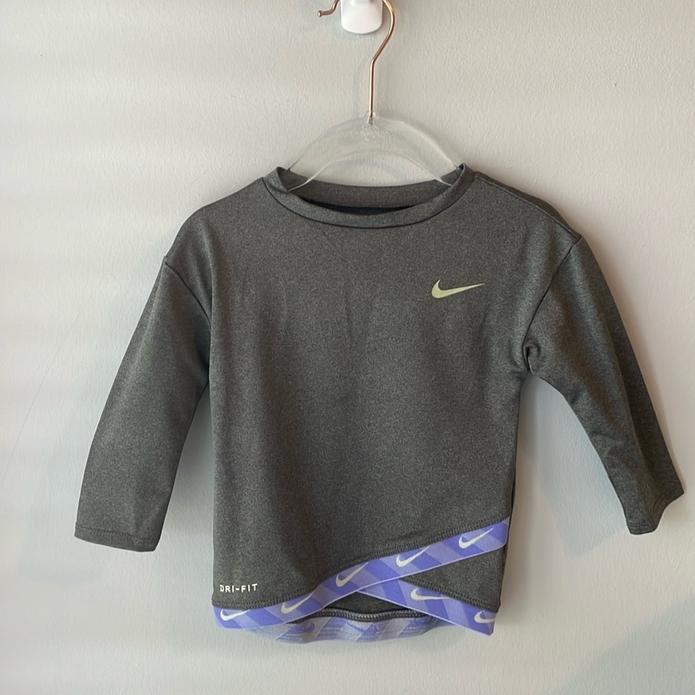 Nike‎ Dri-Fit Long Sleeve 12M